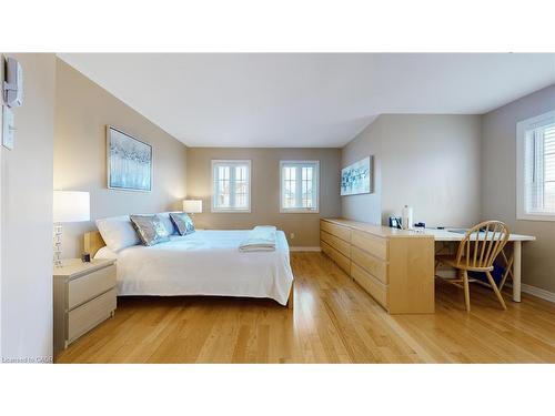 3492 Bala Drive, Mississauga, ON - Indoor Photo Showing Bedroom