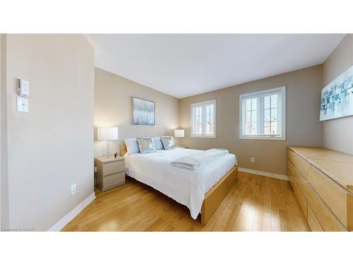 3492 Bala Drive, Mississauga, ON - Indoor Photo Showing Bedroom