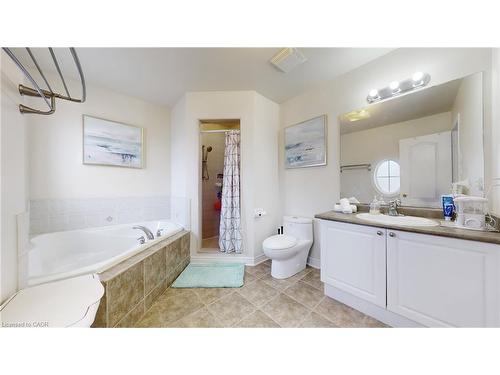 3492 Bala Drive, Mississauga, ON - Indoor Photo Showing Bathroom