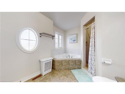 3492 Bala Drive, Mississauga, ON - Indoor Photo Showing Bathroom