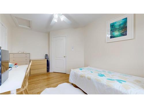 3492 Bala Drive, Mississauga, ON - Indoor Photo Showing Bedroom