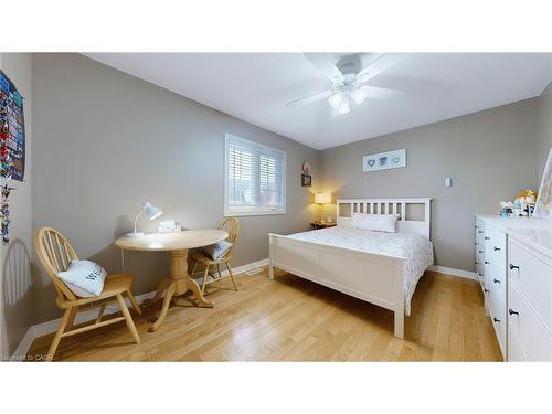 3492 Bala Drive, Mississauga, ON - Indoor Photo Showing Bedroom