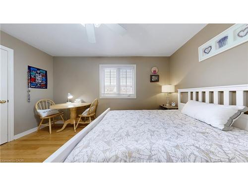 3492 Bala Drive, Mississauga, ON - Indoor Photo Showing Bedroom