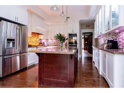 34 Holton Avenue S, Hamilton, ON - Indoor Photo Showing Kitchen With Upgraded Kitchen
