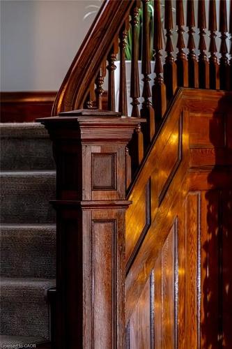 34 Holton Avenue S, Hamilton, ON - Indoor Photo Showing Other Room