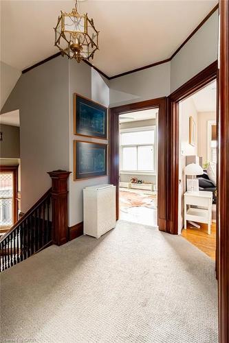 34 Holton Avenue S, Hamilton, ON - Indoor Photo Showing Other Room