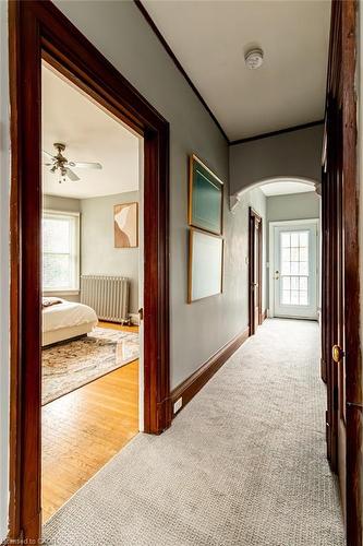 34 Holton Avenue S, Hamilton, ON - Indoor Photo Showing Other Room