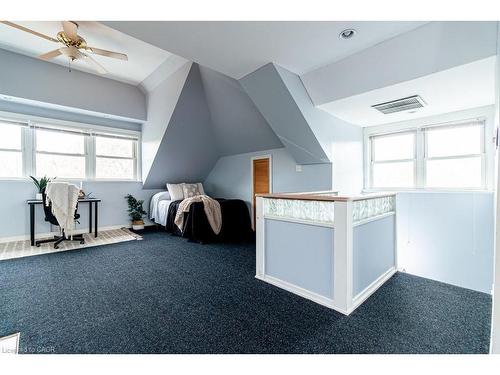 34 Holton Avenue S, Hamilton, ON - Indoor