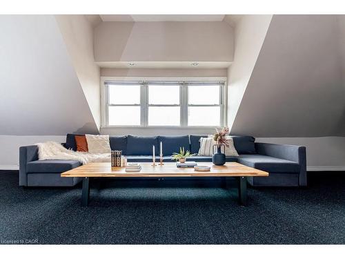 34 Holton Avenue S, Hamilton, ON - Indoor