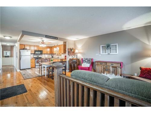 50 Scottacres Boulevard, Caledonia, ON - Indoor Photo Showing Other Room