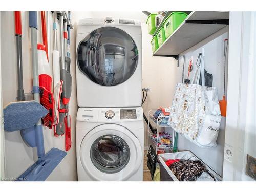 50 Scottacres Boulevard, Caledonia, ON - Indoor Photo Showing Laundry Room
