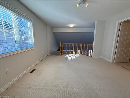 4210 Saunders Crescent, Burlington, ON - Indoor