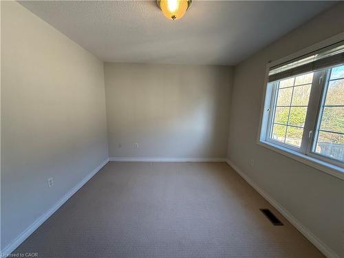 4210 Saunders Crescent, Burlington, ON - Indoor Photo Showing Other Room