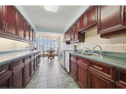 406-2 Lancaster Street E, Kitchener, ON - Indoor Photo Showing Kitchen With Double Sink