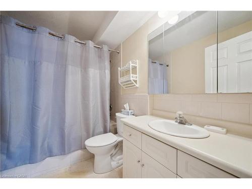 406-2 Lancaster Street E, Kitchener, ON - Indoor Photo Showing Bathroom