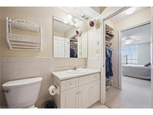 406-2 Lancaster Street E, Kitchener, ON - Indoor Photo Showing Bathroom