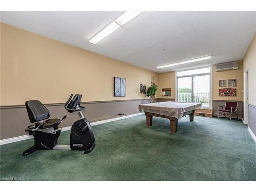 406-2 Lancaster Street E, Kitchener, ON - Indoor Photo Showing Other Room