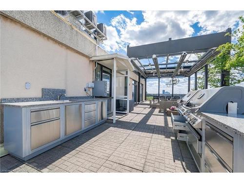 406-2 Lancaster Street E, Kitchener, ON - Outdoor With Exterior