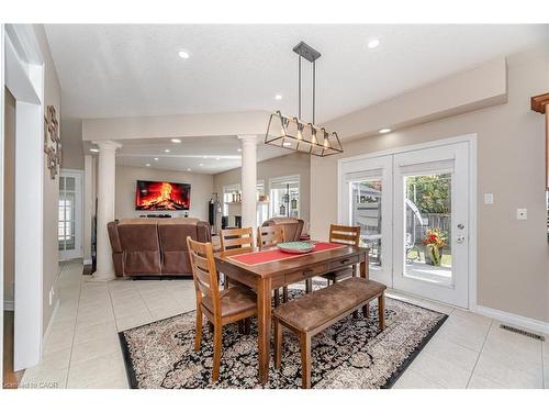 908 Gabor Street, London, ON - Indoor Photo Showing Dining Room