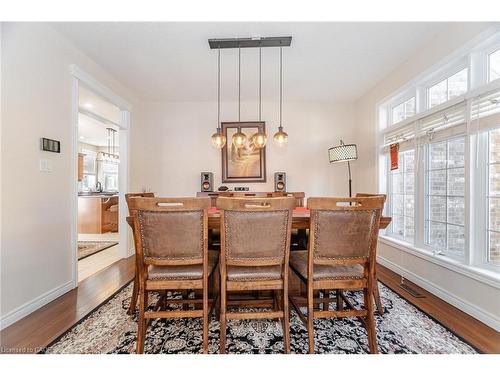908 Gabor Street, London, ON - Indoor Photo Showing Dining Room