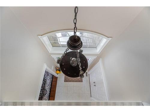 908 Gabor Street, London, ON - Indoor Photo Showing Other Room