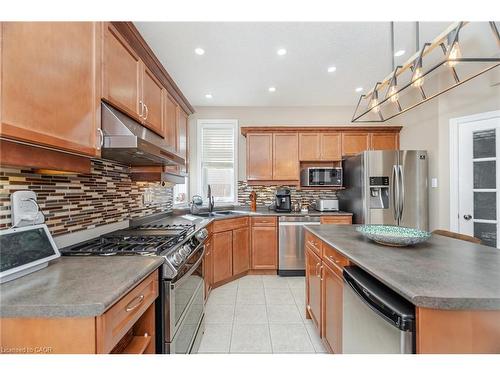 908 Gabor Street, London, ON - Indoor Photo Showing Kitchen With Stainless Steel Kitchen With Double Sink