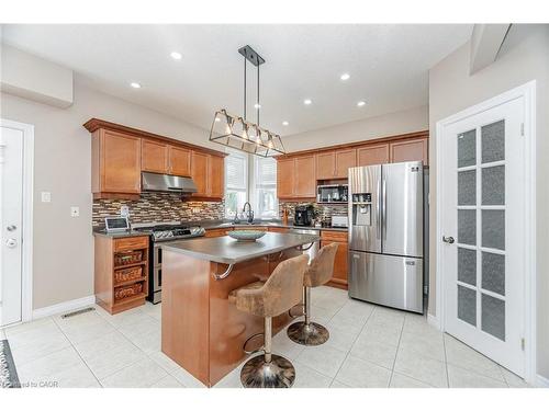 908 Gabor Street, London, ON - Indoor Photo Showing Kitchen With Stainless Steel Kitchen