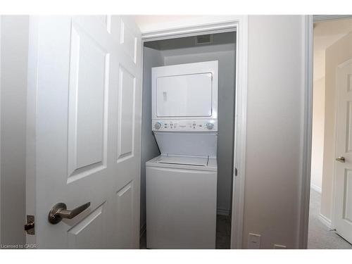 73 Forestwalk Street, Kitchener, ON - Indoor Photo Showing Laundry Room