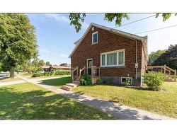 lower-6549 Riall Street  Niagara Falls, ON L2J 1Z4