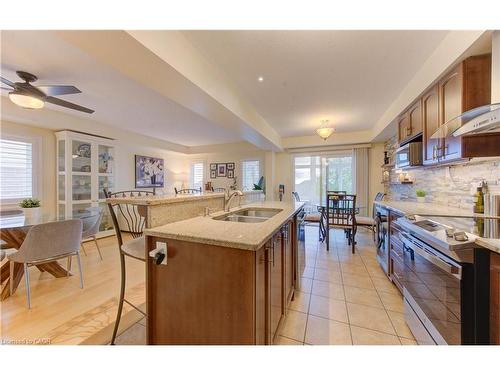 601 Isaiah Crescent, Kitchener, ON - Indoor Photo Showing Kitchen With Double Sink