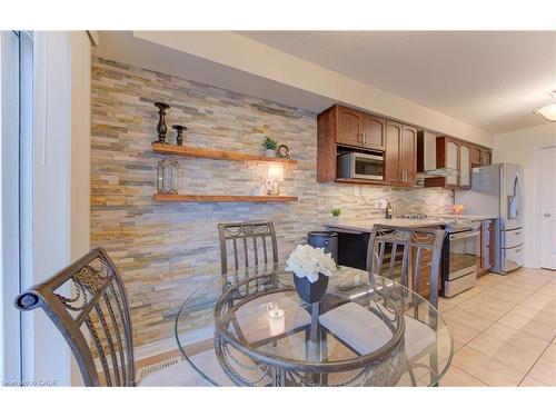 601 Isaiah Crescent, Kitchener, ON - Indoor