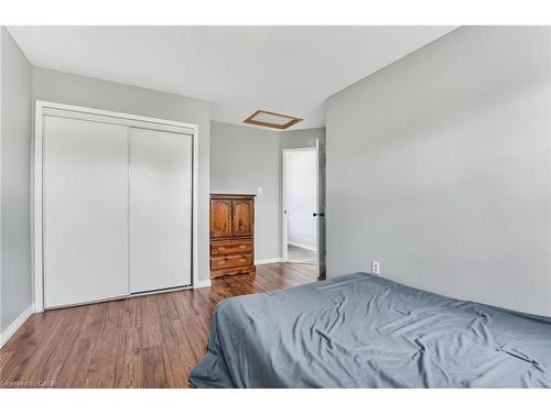 5 Mavin Street, Brantford, ON - Indoor Photo Showing Bedroom