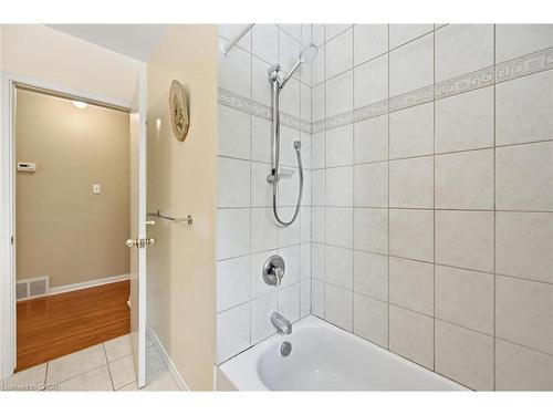 75 Flamboro Street, Waterdown, ON - Indoor Photo Showing Bathroom