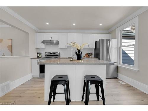 70 Robins Avenue, Hamilton, ON - Indoor Photo Showing Kitchen With Upgraded Kitchen