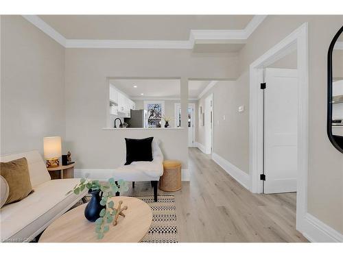 70 Robins Avenue, Hamilton, ON - Indoor