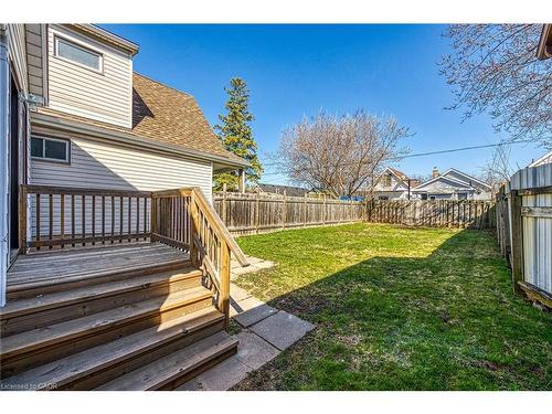 70 Robins Avenue, Hamilton, ON - Outdoor