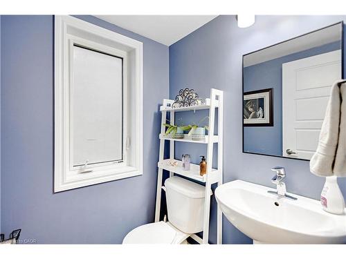 39 Mccargow Drive, Haldimand, ON - Indoor Photo Showing Bathroom