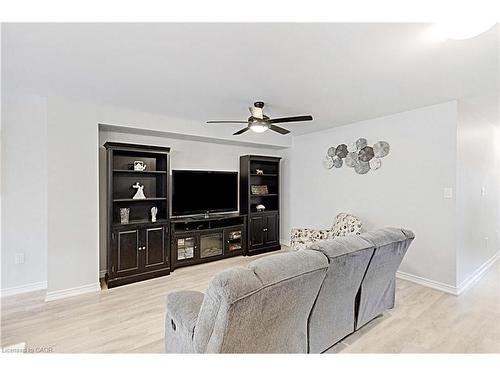 39 Mccargow Drive, Haldimand, ON - Indoor Photo Showing Other Room