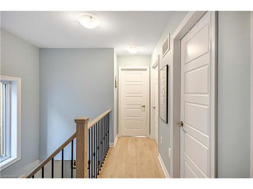 39 Mccargow Drive, Haldimand, ON - Indoor Photo Showing Other Room