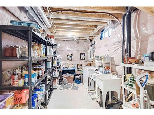 39 Mccargow Drive, Haldimand, ON - Indoor With Storage