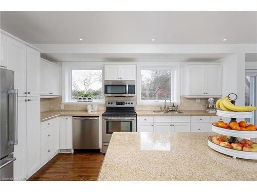 2088 Saxon Road, Oakville, ON - Indoor Photo Showing Kitchen With Stainless Steel Kitchen With Double Sink