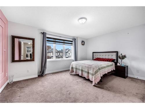 121 Steeplechase Way, Waterloo, ON - Indoor Photo Showing Bedroom