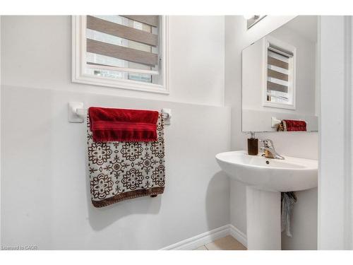 121 Steeplechase Way, Waterloo, ON - Indoor Photo Showing Bathroom