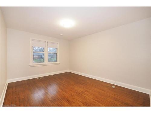 296 Dumfries Avenue, Kitchener, ON - Indoor Photo Showing Other Room