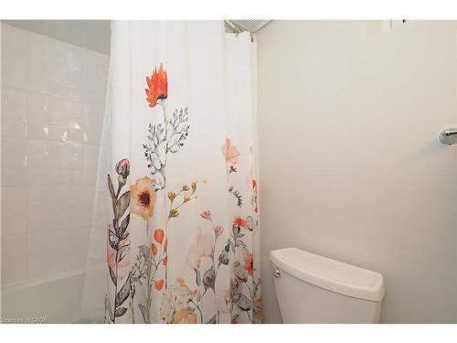 296 Dumfries Avenue, Kitchener, ON - Indoor Photo Showing Bathroom