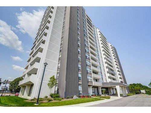 1002-2055 Upper Middle Road  Burlington, ON L7P 3P4