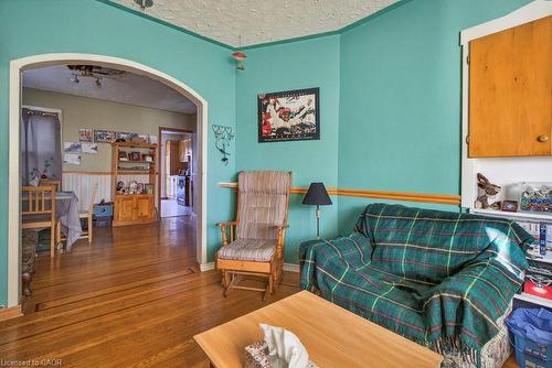 205 Locke Street N, Hamilton, ON - Indoor