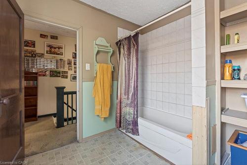 205 Locke Street N, Hamilton, ON - Indoor Photo Showing Bathroom