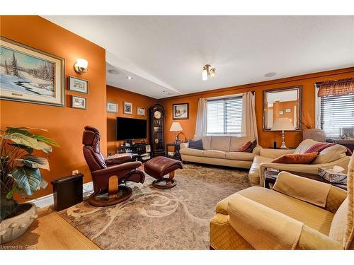 219 Sixth Avenue, Kitchener, ON 