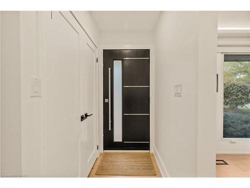 257 Strathcona Drive, Burlington, ON - Indoor Photo Showing Other Room